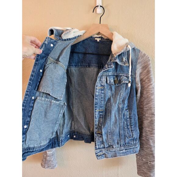 Free People Denim Distressed Hoodie Jacket SZ Medium - Picture 3 of 6